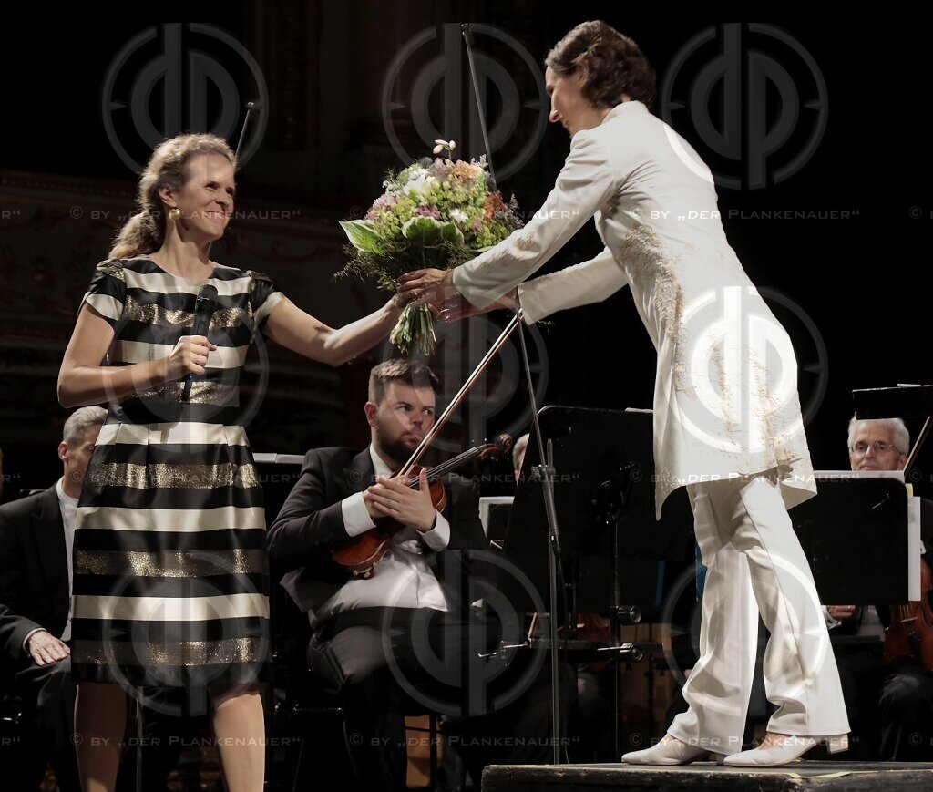 Oksana LYNIV - Ein Strauss zum Abschied